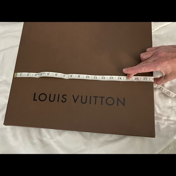 🚫Damaged Empty Louis Vuitton Empty Box - Picture 13 of 16